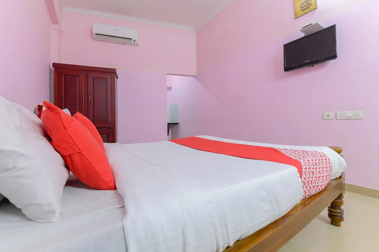 Oyo 11529 Diamond Residency Hotel Alappuzha India